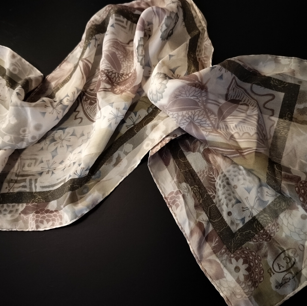 Scarf by Oscar De la Renta